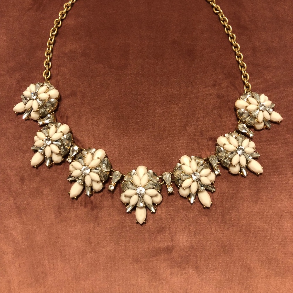 J. Crew necklace ✨